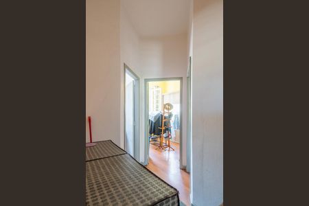 Casa à venda com 200m², 4 quartos e sem vaga Casa à venda com 200m², 4 quartos e sem vagaCorredor