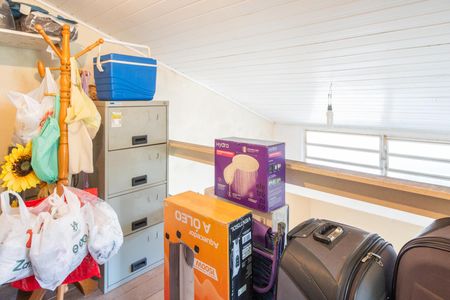 Casa à venda com 200m², 4 quartos e sem vaga Casa à venda com 200m², 4 quartos e sem vagaDepósito