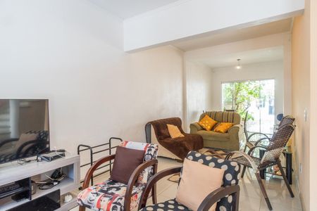 Casa à venda com 200m², 4 quartos e sem vaga Casa à venda com 200m², 4 quartos e sem vagaSala