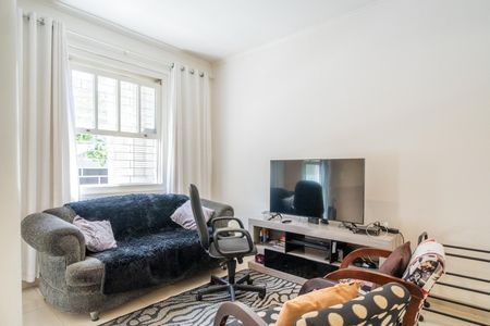 Casa à venda com 200m², 4 quartos e sem vaga Casa à venda com 200m², 4 quartos e sem vagaSala