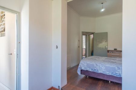 Casa à venda com 200m², 4 quartos e sem vaga Casa à venda com 200m², 4 quartos e sem vagaQuarto 3