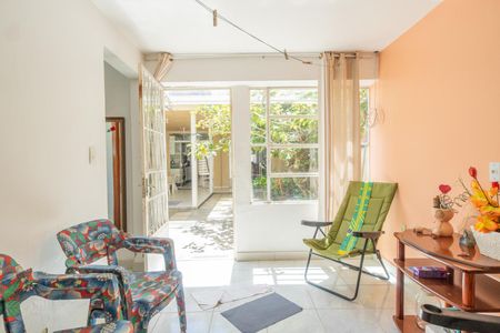 Casa à venda com 200m², 4 quartos e sem vaga Casa à venda com 200m², 4 quartos e sem vagaÁrea de Serviço