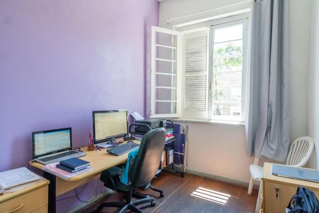 Casa à venda com 200m², 4 quartos e sem vaga Casa à venda com 200m², 4 quartos e sem vagaQuarto 1