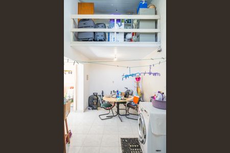 Casa à venda com 200m², 4 quartos e sem vaga Casa à venda com 200m², 4 quartos e sem vagaÁrea de Serviço