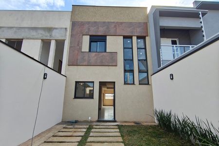 Casa à venda com 120m², 3 quartos e 2 vagasQuintal - Garagem