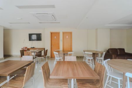 Apartamento à venda com 82m², 2 quartos e 2 vagasÁrea comum - Salão de festas