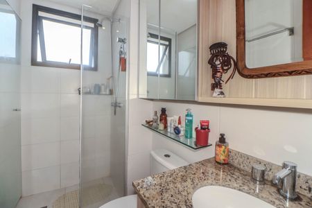 Apartamento à venda com 82m², 2 quartos e 2 vagasBanheiro da Suíte