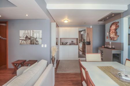 Apartamento à venda com 82m², 2 quartos e 2 vagasSala