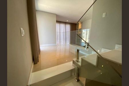 Casa de condomínio à venda com 292m², 4 quartos e 3 vagas Casa de condomínio à venda com 292m², 4 quartos e 3 vagasFoto 12