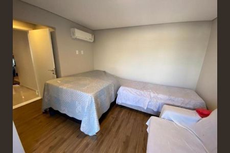 Casa de condomínio à venda com 292m², 4 quartos e 3 vagas Casa de condomínio à venda com 292m², 4 quartos e 3 vagasFoto 09