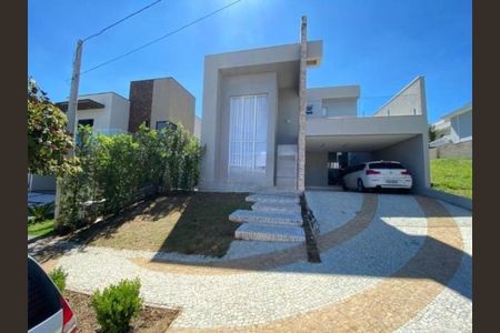 Casa de condomínio à venda com 292m², 4 quartos e 3 vagas Casa de condomínio à venda com 292m², 4 quartos e 3 vagasFoto 01
