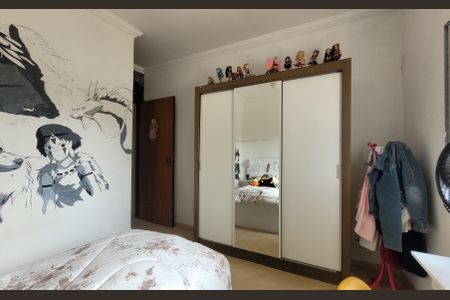 Casa à venda com 157m², 3 quartos e 4 vagasQuarto 2