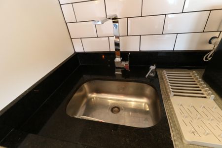 Apartamento à venda com 43m², 2 quartos e 1 vagaCozinha - Pia