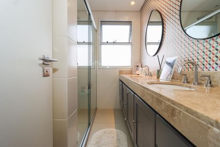 Apartamento à venda com 160m², 3 quartos e 2 vagasBanheiro da Suíte 2