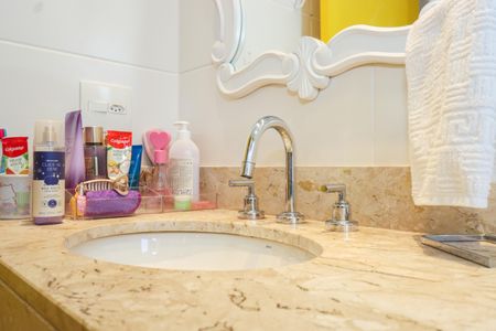 Apartamento à venda com 160m², 3 quartos e 2 vagasBanheiro da Suíte 1