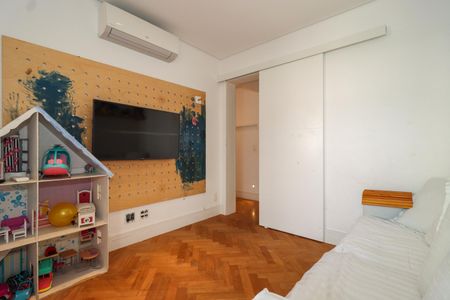 Apartamento à venda com 160m², 3 quartos e 2 vagasSuíte 3