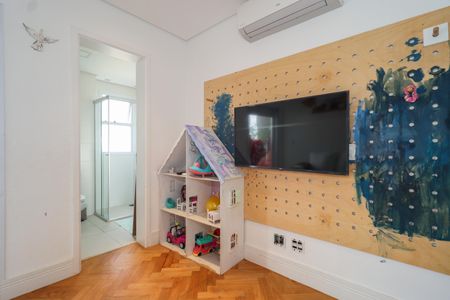 Apartamento à venda com 160m², 3 quartos e 2 vagasSuíte 3
