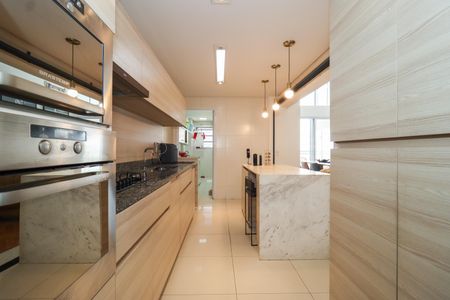 Apartamento à venda com 160m², 3 quartos e 2 vagasCozinha