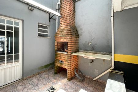 Apartamento à venda com 56m², 2 quartos e 2 vagas Apartamento à venda com 56m², 2 quartos e 2 vagasÁrea comum - Churrasqueira