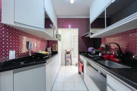 Apartamento à venda com 56m², 2 quartos e 2 vagas Apartamento à venda com 56m², 2 quartos e 2 vagasCozinha
