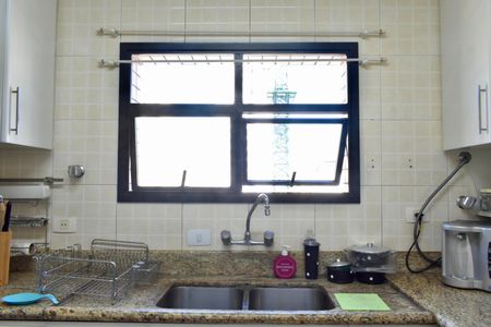 Apartamento à venda com 185m², 4 quartos e 3 vagasCozinha