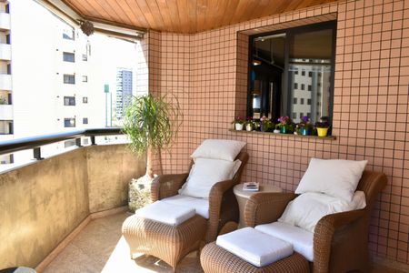 Apartamento à venda com 185m², 4 quartos e 3 vagasSacada