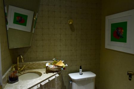 Apartamento à venda com 185m², 4 quartos e 3 vagasLavabo