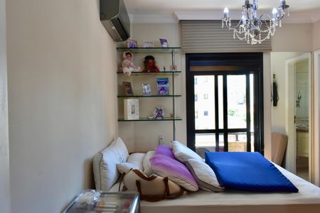 Apartamento à venda com 185m², 4 quartos e 3 vagasSuíte 2