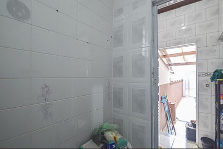 Casa à venda com 250m², 3 quartos e 3 vagas Casa à venda com 250m², 3 quartos e 3 vagasBanheiro de serviço