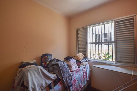 Casa à venda com 250m², 3 quartos e 3 vagas Casa à venda com 250m², 3 quartos e 3 vagasQuarto 2