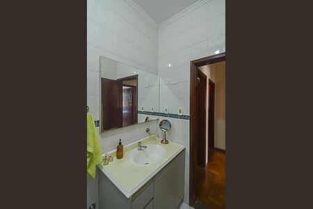 Casa à venda com 250m², 3 quartos e 3 vagas Casa à venda com 250m², 3 quartos e 3 vagasBanheiro