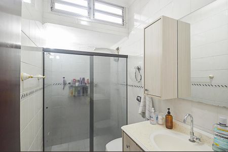 Casa à venda com 250m², 3 quartos e 3 vagas Casa à venda com 250m², 3 quartos e 3 vagasBanheiro da Suíte