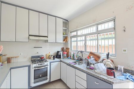 Casa à venda com 250m², 3 quartos e 3 vagas Casa à venda com 250m², 3 quartos e 3 vagasCozinha