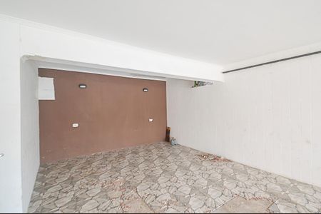 Casa à venda com 250m², 3 quartos e 3 vagas Casa à venda com 250m², 3 quartos e 3 vagasGaragem