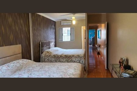 Casa à venda com 150m², 3 quartos e 2 vagas Casa à venda com 150m², 3 quartos e 2 vagasFoto 17