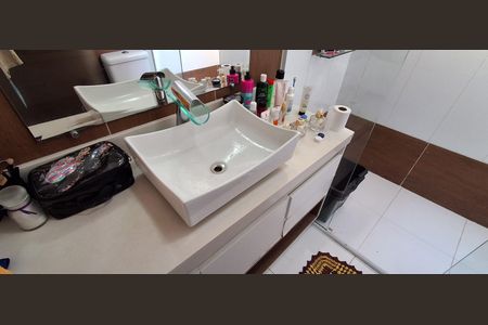 Apartamento à venda com 123m², 3 quartos e 1 vaga Apartamento à venda com 123m², 3 quartos e 1 vagaBanheiro Suíte