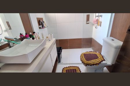Apartamento à venda com 123m², 3 quartos e 1 vaga Apartamento à venda com 123m², 3 quartos e 1 vagaBanheiro Suíte