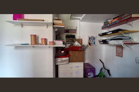 Apartamento à venda com 123m², 3 quartos e 1 vaga Apartamento à venda com 123m², 3 quartos e 1 vagaEscritório