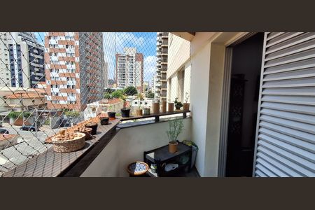 Apartamento à venda com 123m², 3 quartos e 1 vaga Apartamento à venda com 123m², 3 quartos e 1 vagaVaranda suíte