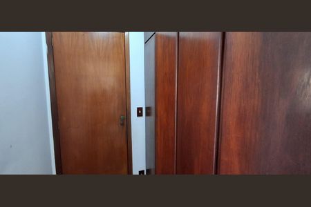 Apartamento à venda com 123m², 3 quartos e 1 vaga Apartamento à venda com 123m², 3 quartos e 1 vagaCloset