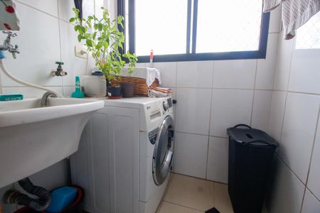 Apartamento à venda com 58m², 2 quartos e 1 vagaÁrea de Serviço