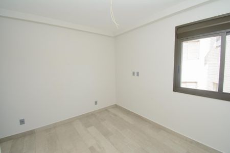 Apartamento à venda com 61m², 2 quartos e 2 vagas Apartamento à venda com 61m², 2 quartos e 2 vagasSuíte