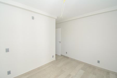 Apartamento à venda com 61m², 2 quartos e 2 vagas Apartamento à venda com 61m², 2 quartos e 2 vagasSuíte