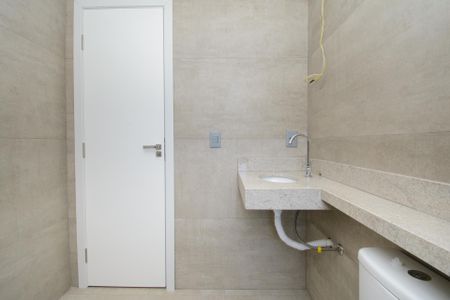 Apartamento à venda com 61m², 2 quartos e 2 vagas Apartamento à venda com 61m², 2 quartos e 2 vagasBanheiro Social