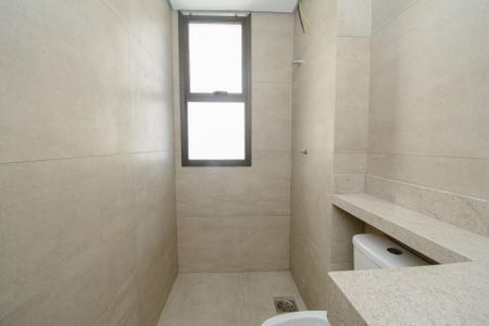 Apartamento à venda com 61m², 2 quartos e 2 vagas Apartamento à venda com 61m², 2 quartos e 2 vagasBanheiro da Suíte