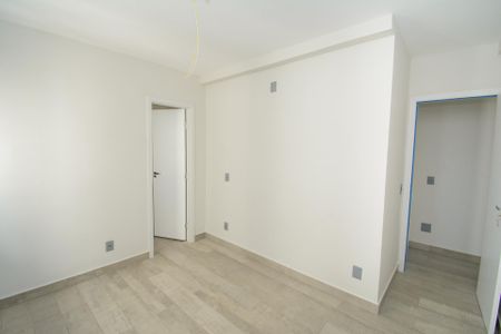 Apartamento à venda com 61m², 2 quartos e 2 vagas Apartamento à venda com 61m², 2 quartos e 2 vagasSuíte