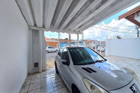 Casa à venda com 82m², 2 quartos e 1 vaga Casa à venda com 82m², 2 quartos e 1 vagaGaragem