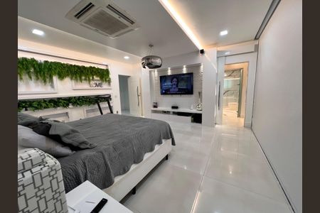 Casa à venda com 1200m², 4 quartos e 8 vagas Casa à venda com 1200m², 4 quartos e 8 vagassuíte 3