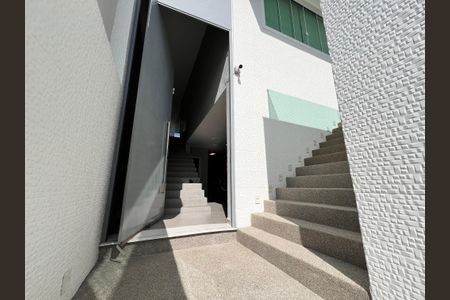 Casa à venda com 1200m², 4 quartos e 8 vagas Casa à venda com 1200m², 4 quartos e 8 vagasCorredor