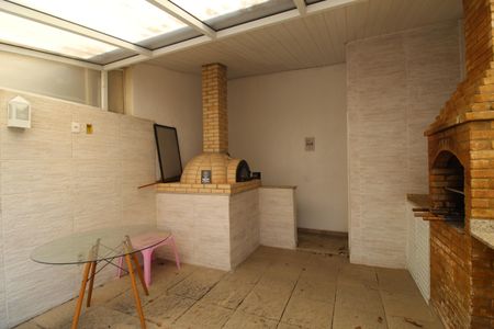 Casa de condomínio à venda com 105m², 3 quartos e 1 vagaTerraço 